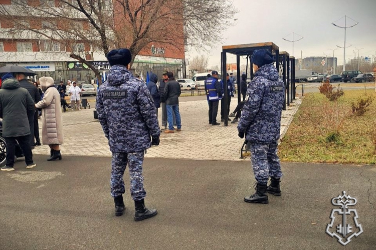 При участии Росгвардии обеспечена безопасность празднования Дня народного единства в Абакане