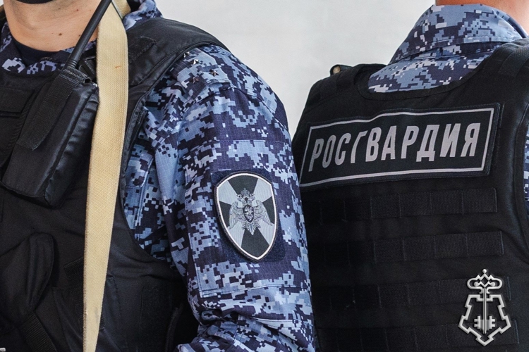 Росгвардейцы оказали доврачебную помощь потерявшему сознание жителю Черногорска