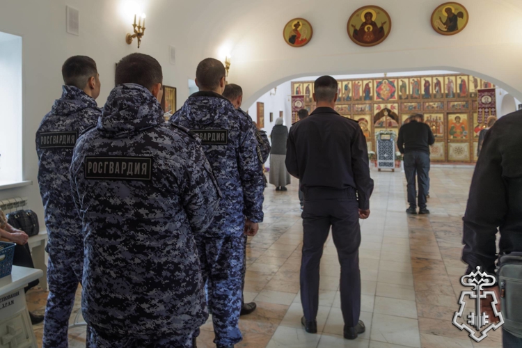 Росгвардейцы обеспечили безопасность празднования Пасхи в Хакасии