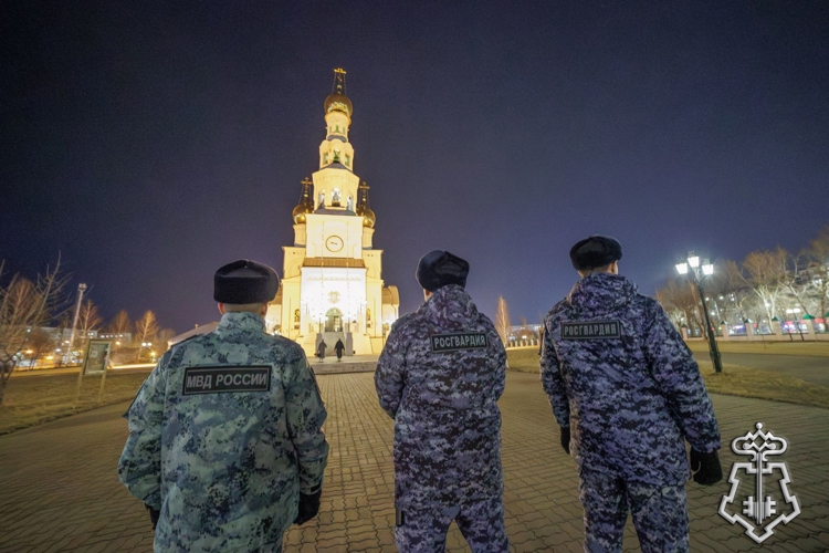 Росгвардейцы обеспечили безопасность празднования Пасхи в Хакасии