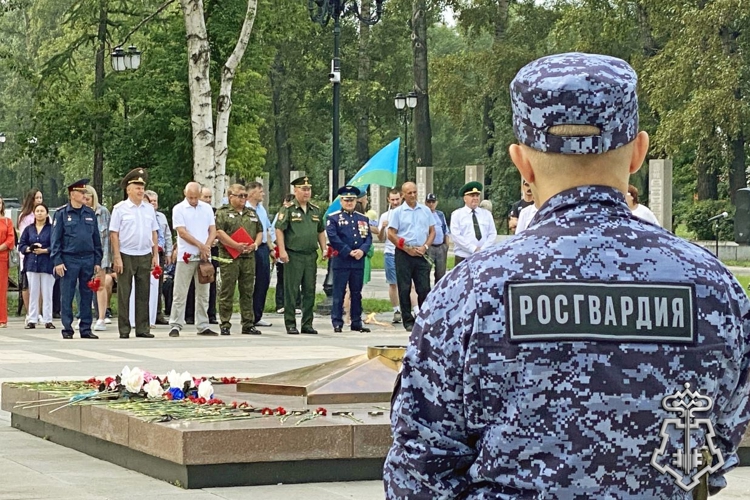  При участии вневедомственной охраны Росгвардии в Хакасии обеспечена безопасность празднования Дня воздушно-десантных войск (фото)