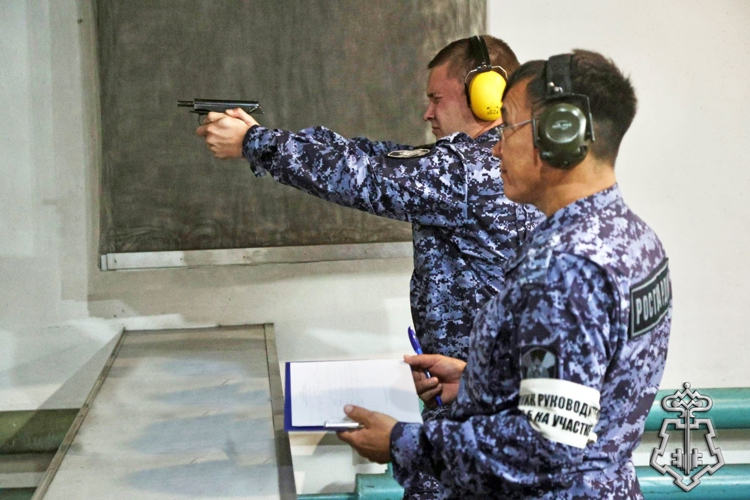 В Хакасии прошел чемпионат по стрельбе среди сотрудников вневедомственной охраны Росгвардии