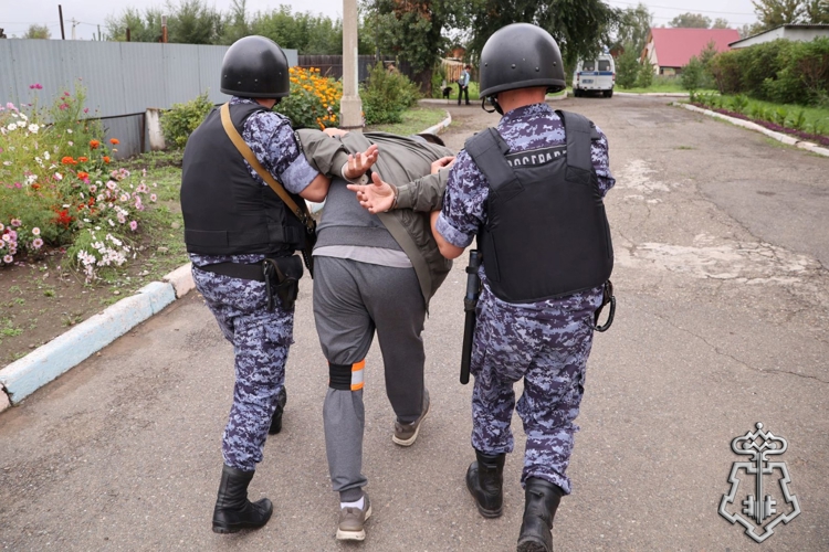 В Абакане при содействии Росгвардии пресечена попытка проноса оружия на массовое мероприятие